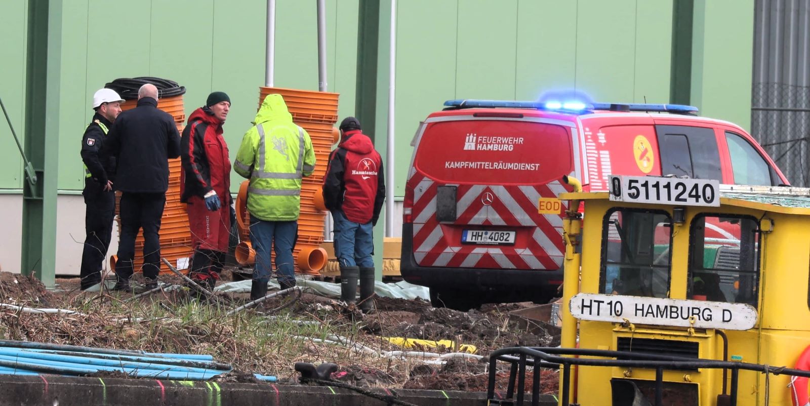 Gegen 14.30 Uhr konnte der Blindgänger durch den Kampfmittelräumdienst erfolgreich gesprengt und somit unschädlich gemacht werden. Foto: Lenthe-Medien/Reimer