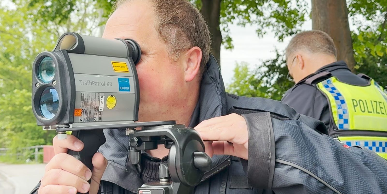 Auch in Harburg wurde beim Blitzermarathon das Tempo der Autofahrer ins Visier genommen.