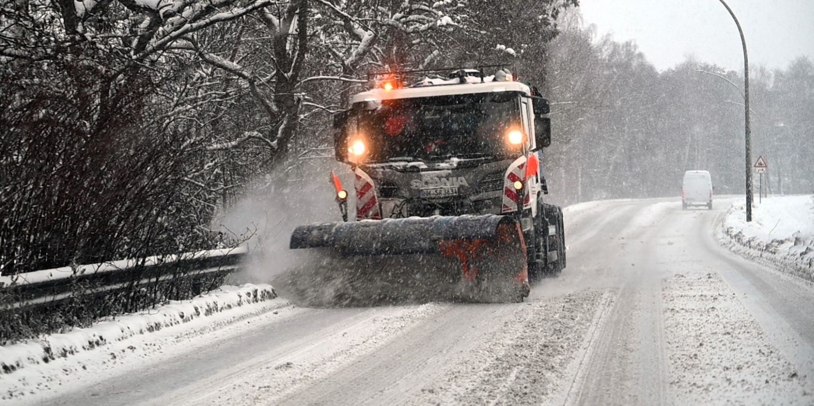 Der Deutsche Wetterdienst (DWD) hat seine Amtliche Warnung vor Schneefall für Freitag am heutigen Tag noch einmal verschärft. Foto: Lenthe-Medien