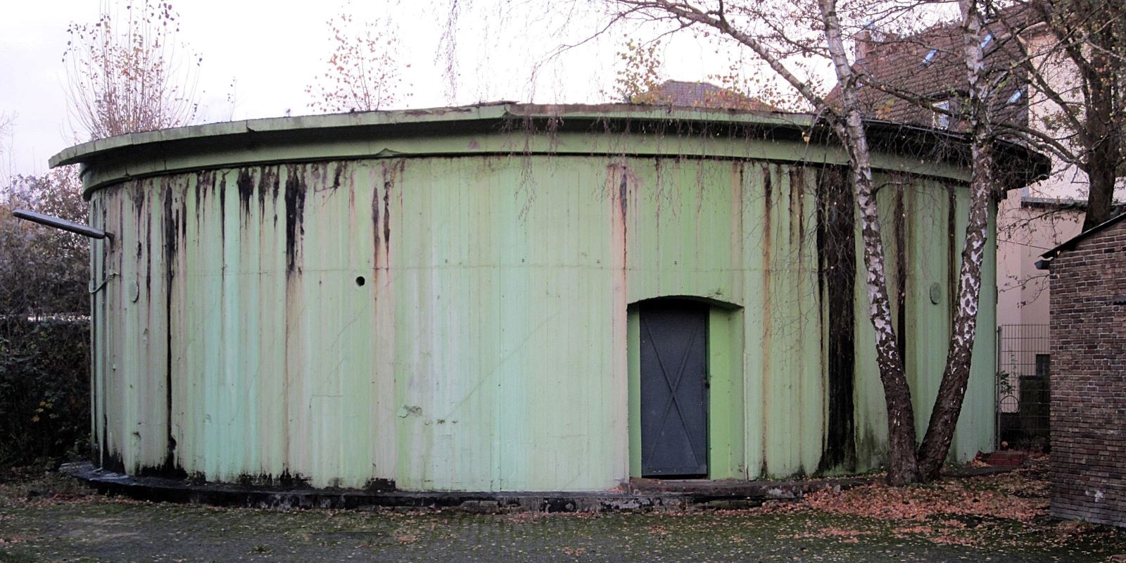Relikt auf dem Weltkrieg: Der Luftschutzbunker in der Winsener Straße 12a. Foto: Holger Brehm / GWH